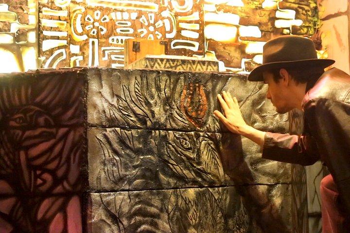 Private Group Puzzle-Solving Adventure Game: Temple
