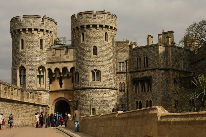 Visite privée de Windsor, Stonehenge et la cathédrale de Salisbury avec pass