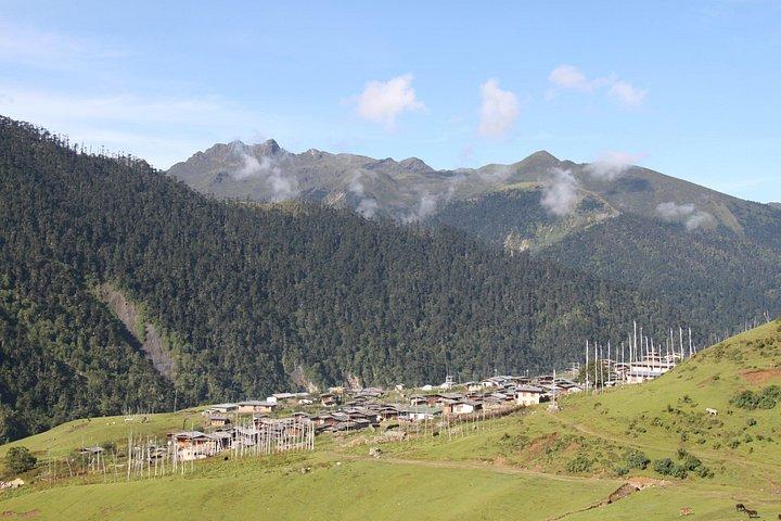 東から西への16日間の素晴らしいブータン
