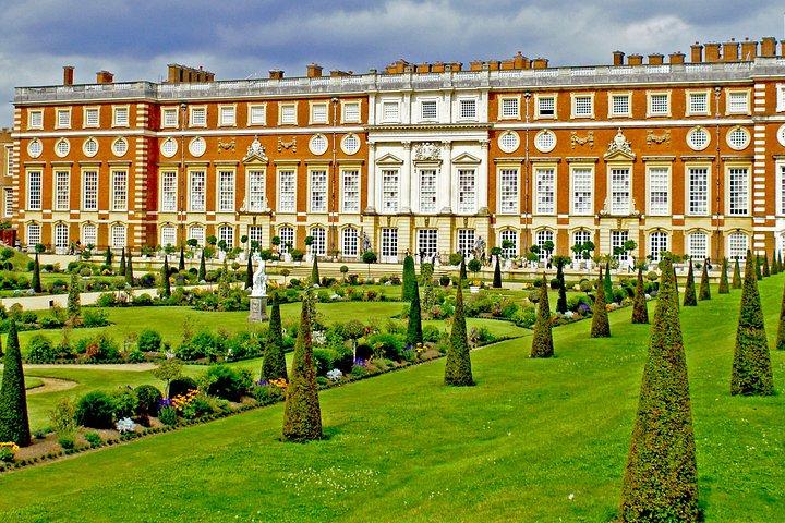 Castelo de Windsor e Palácio de Hampton Court, excursão privativa com passe de entrada
