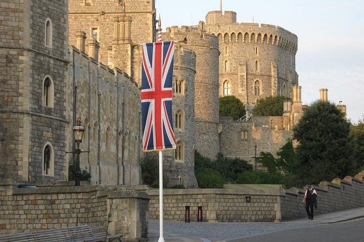 Visite privée de Windsor, Stonehenge et la cathédrale de Salisbury avec pass