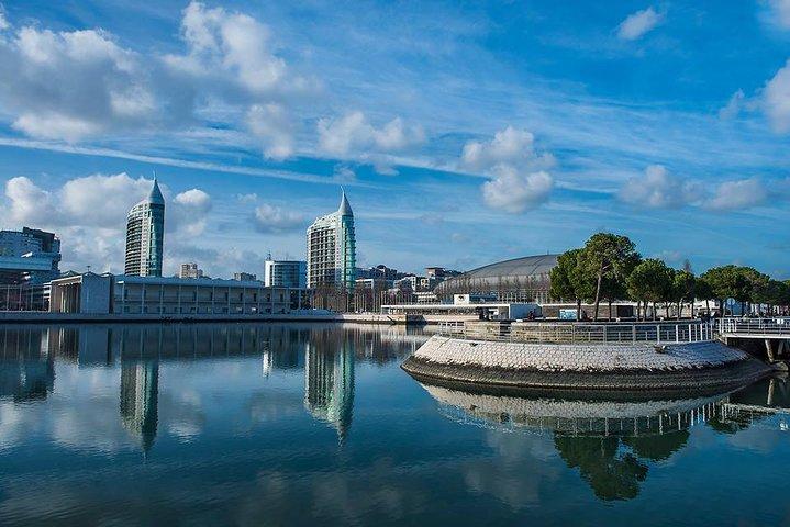 Lissabon Sightseeing-bytur med lille gruppe med transport