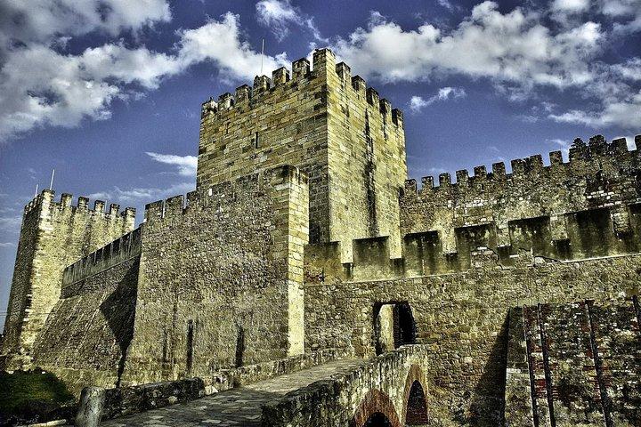 Lissabon Sightseeing-bytur med lille gruppe med transport