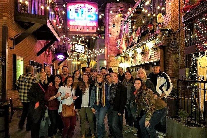 Honky-Tonk Walking Sightseeing Pub Crawl de Nashville