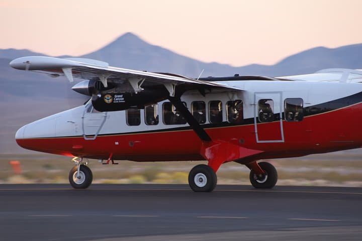 Grand Canyon South Rim Air and Ground Tour from Las Vegas