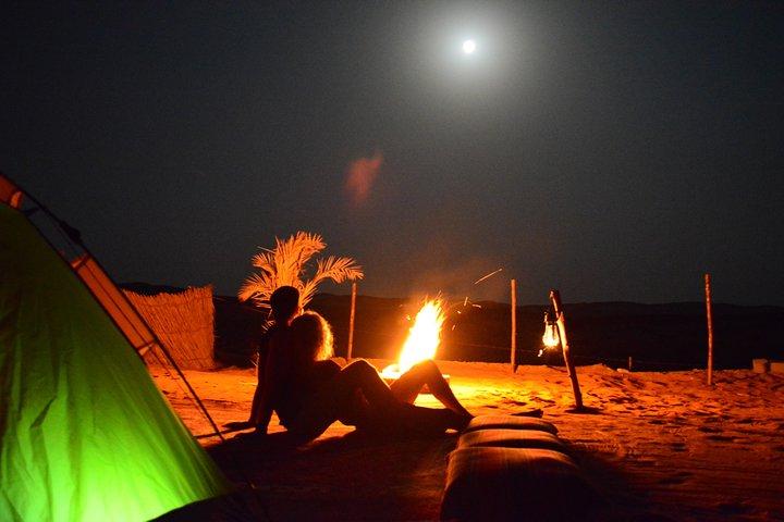 Pernottamento in tenda per coppie in campeggio nell'oasi beduina - Ras al Khaimah