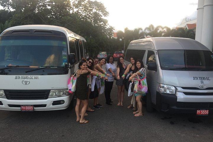 Transporte privado de ida e volta de Ocho Rios para Blue Hole e de volta