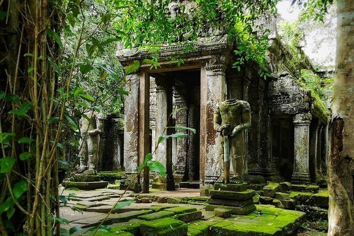 4日間（ツアーアンコール寺院群、ジャングルの寺院、地元の人々のライフスタイル）