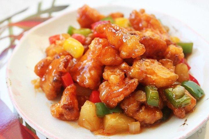 ランタ島のランタタイ料理学校での料理教室とマーケットツアー