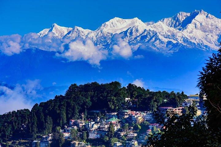 4-Day Sandakphu Private Trek with Accommodation