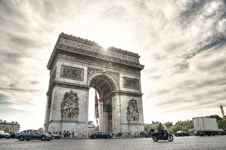 Paris första gången privat rundtur med Notre Dame, Montmartre och Triumfbågen