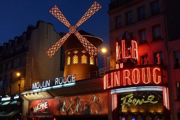 ノートルダム大聖堂、モンマルトル、凱旋門とのパリ初のプライベートツアー