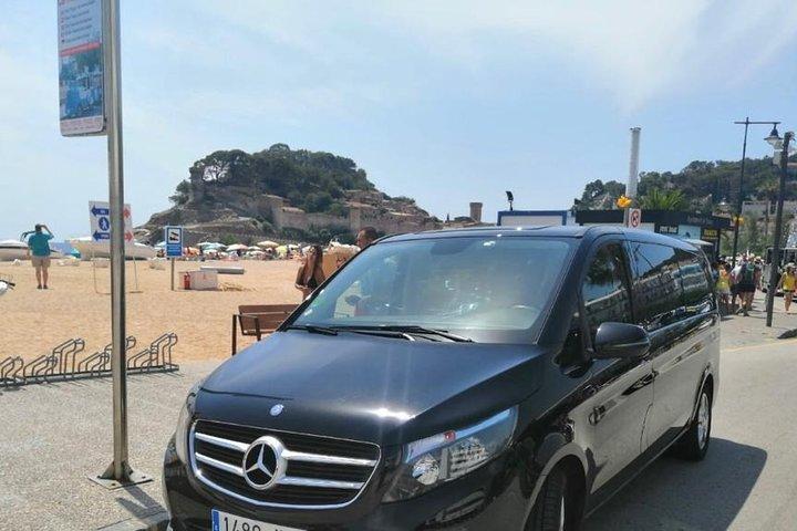 Privé Transfer van Tossa de Mar/ Lloret de Mar naar Barcelona