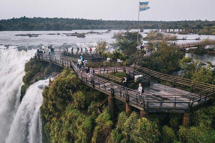ツアー ツアー、カタラタス アルゼンチン + プエルトイグアスのツアーを発見するためにあなたを連れて行きます