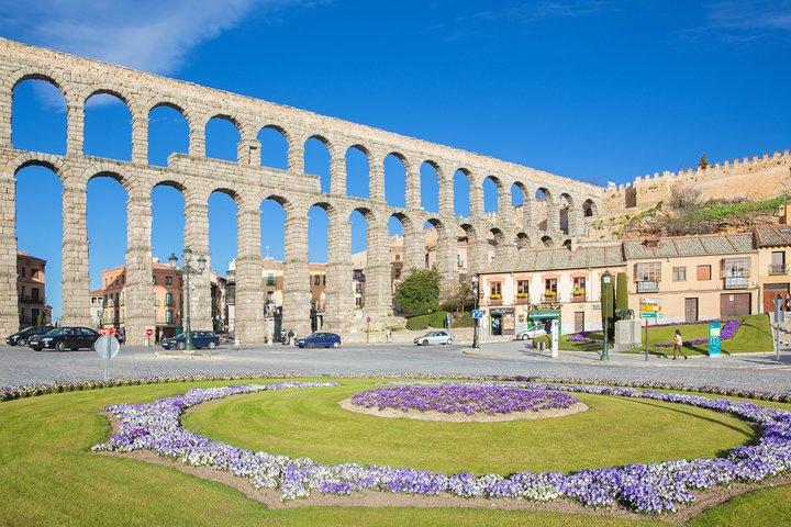 Tour PRIVADO y Exclusivo de día completo a Segovia y Ávila desde Madrid con Almuerzo Gastronómico