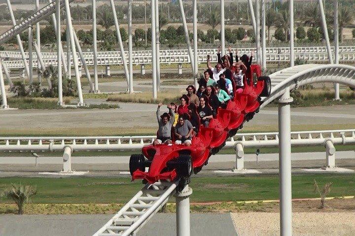 Circuit d'Abu Dhabi avec Ferrari World de Dubaï