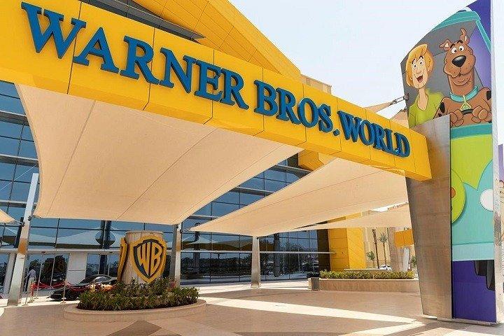 Warner Bros World e Ferrari World Combo Ticket con trasferimento da Dubai