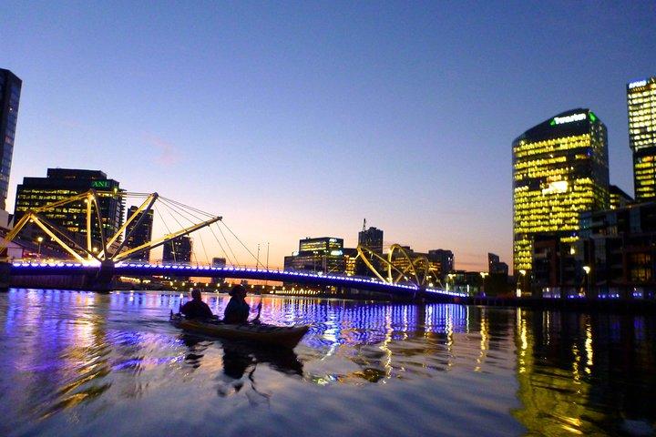 Tour di Melbourne City Twilight Kayak