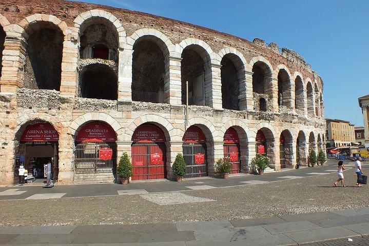 Excursion privée d'une journée de Venise à Vérone avec un guide local et des trains rapides