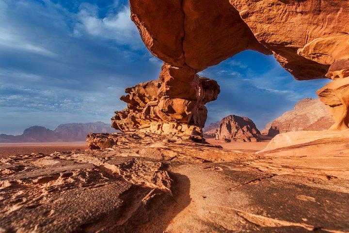 Visite privée privée de 3 nuits en Jordanie: Amman, Petra, Wadi Rum avec nuit de la mer Morte