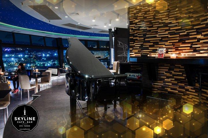 Skyline Cafe Bar em OTE Tower