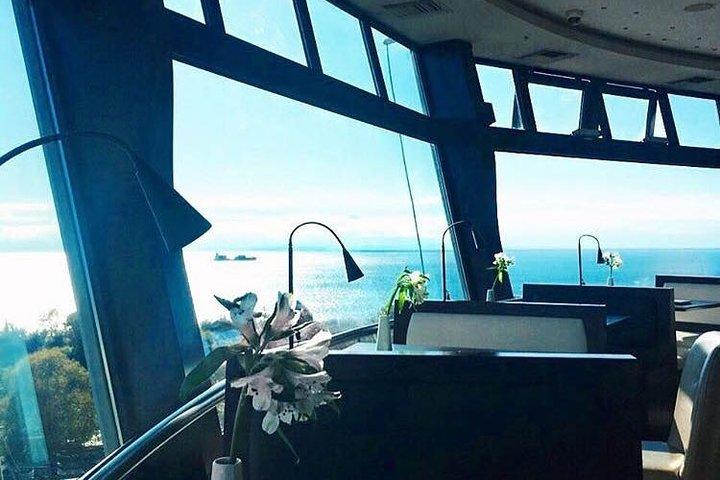 Skyline Cafe Bar em OTE Tower