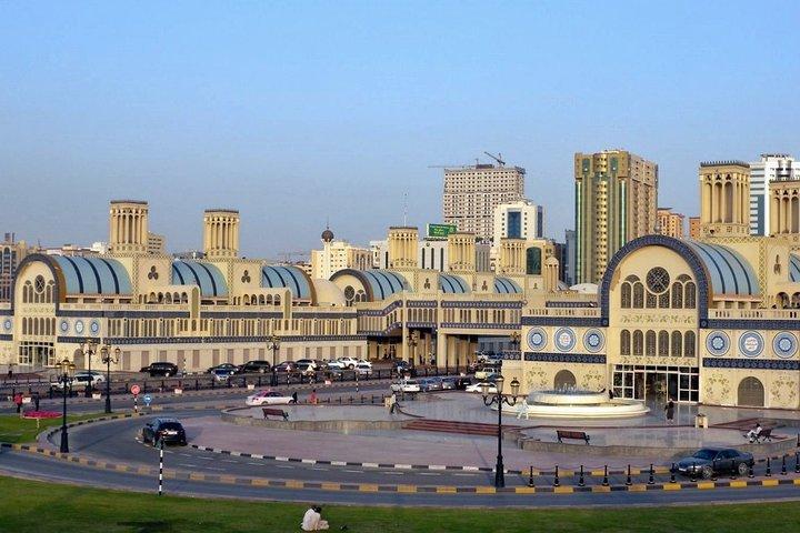 Tour panoramico della città di Sharjah e Ajman da Dubai