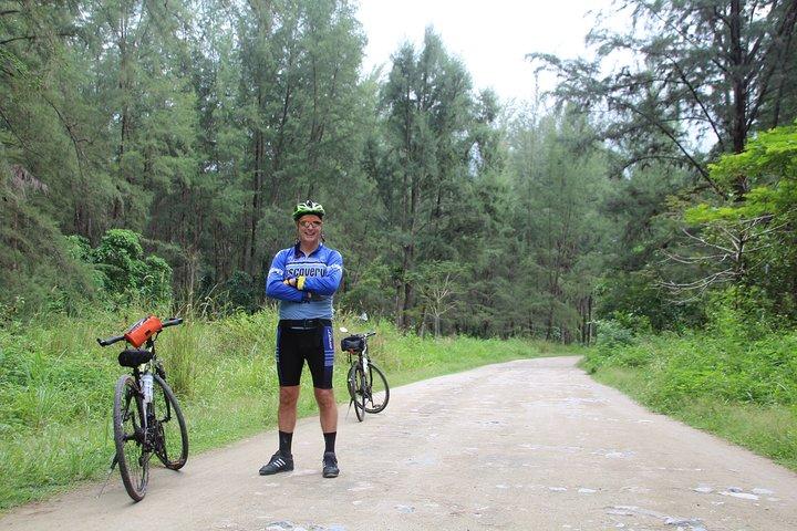 Singapore - bike adventure beyond the concrete jungle
