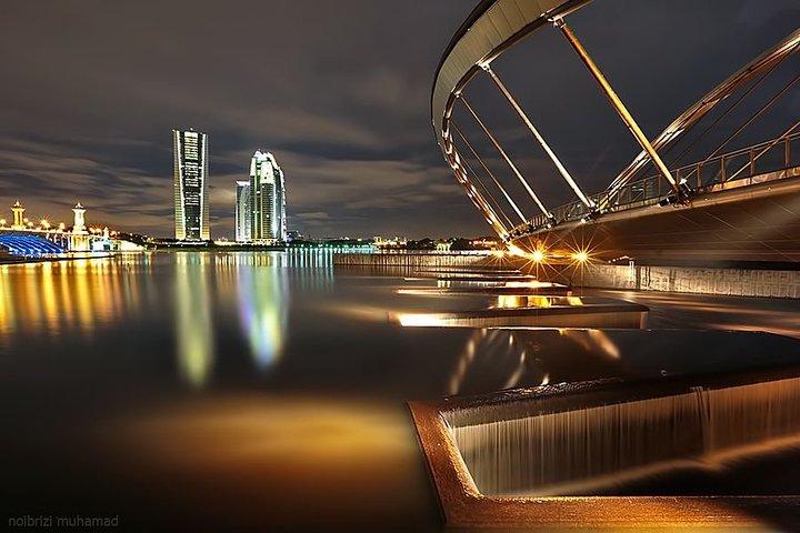 プトラレイククルーズでの夜のプトラジャヤツアー