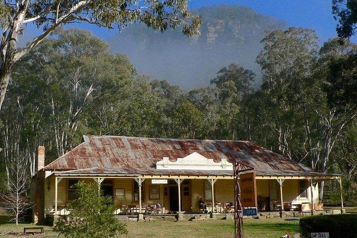 The Explorers' Discovery Small Group Tour - Gold, Wine & Wildlife