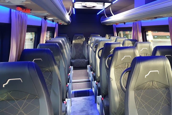 1-15 persons Taxi or Bus Transfer Amsterdam in Amsterdam City