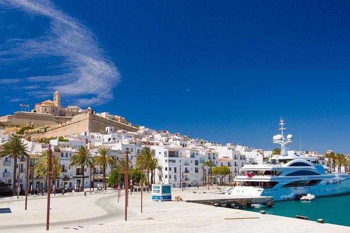 Privat 4-timers vandretur på Ibiza med officiel rejseguide