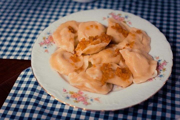 Krakow: 6-Course Full Polish Food & Vodka Tour