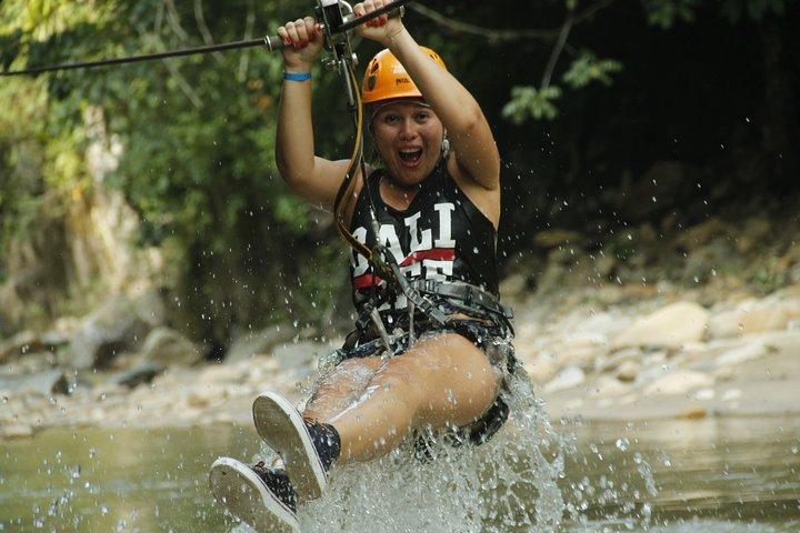 Zipline-Erfahrung über dem Cuale River