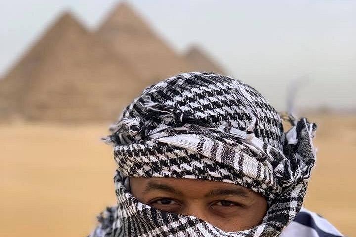 Private tour to the Giza pyramids, Sphinx, optional camel, lunch
