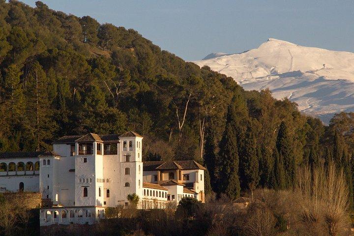 Sunset Walking Tour in Albaicín&Sacromonte