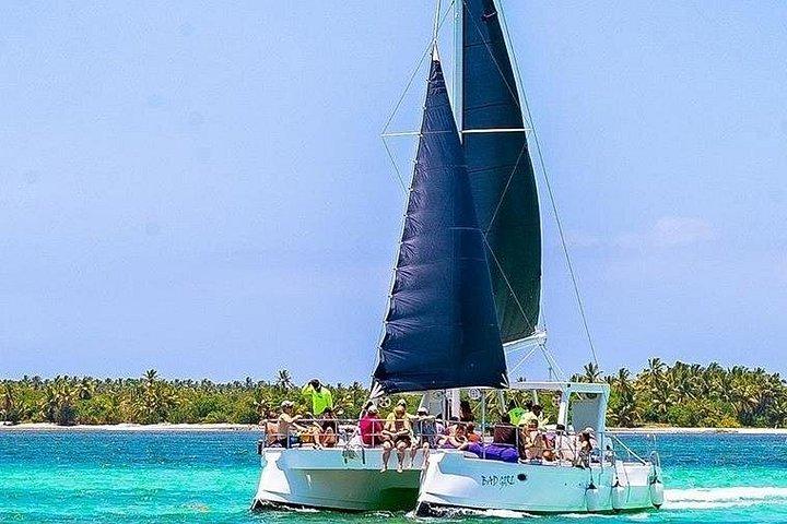 PARTY BOAT - Private Sailing Catamaran