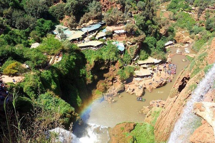 Visite privée d'une journée aux cascades d'Ouzoud au départ de Marrakech