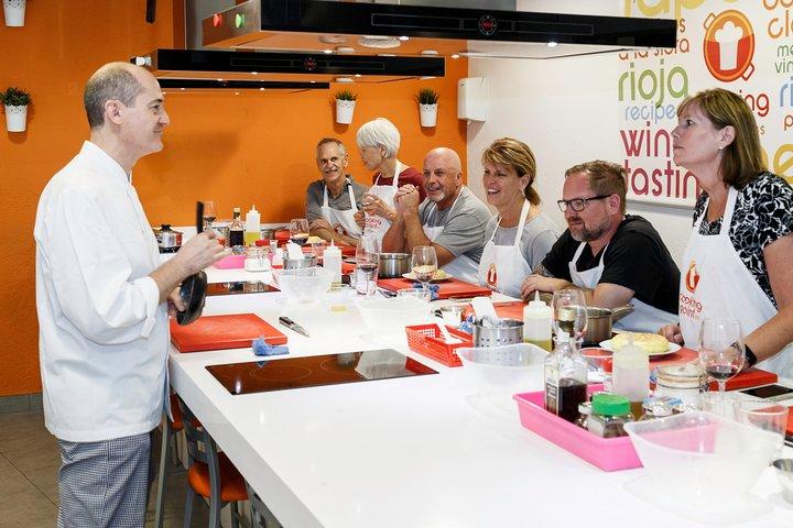 Corso di Cucina Spagnola Paella Tapas e Sangria a Madrid