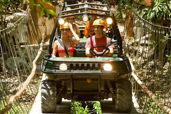 リビエラ マヤにある 2 つの素晴らしい公園で、極限の文化と自然の冒険を楽しみましょう。