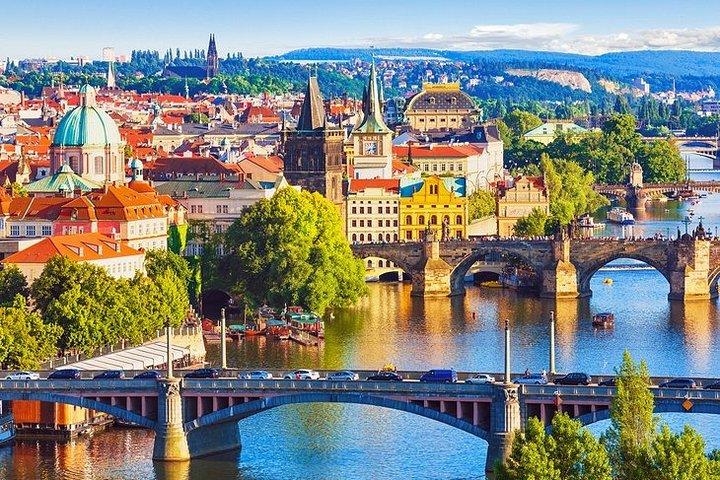 Vienna Arrival Private Transfers vom Flughafen Wien VIE nach Wien