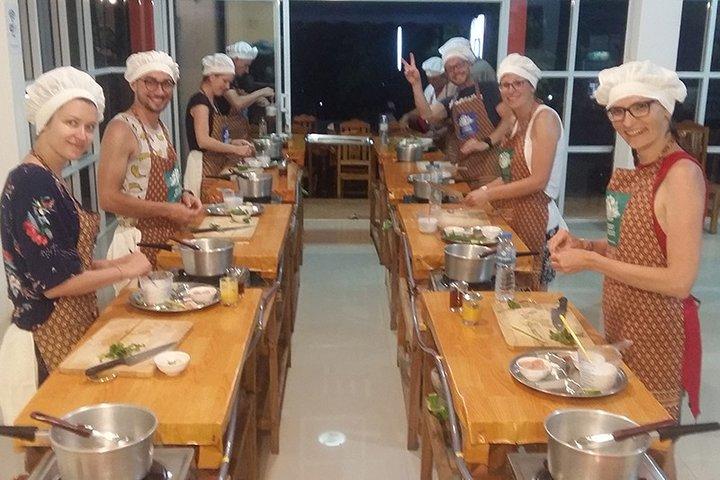 Sukho Cuisine KohLantaでタイのマスターシェフとのディナークッキングクラス