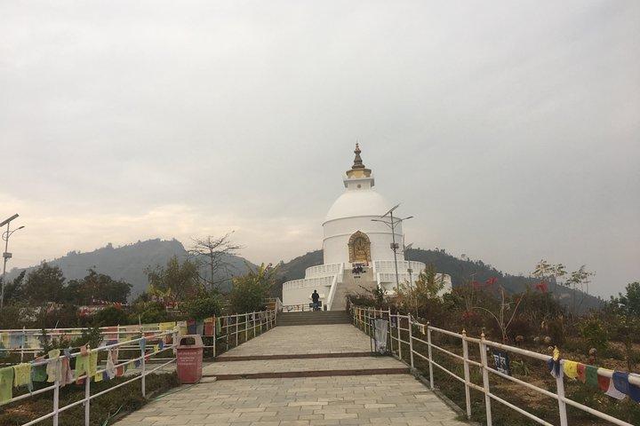 Pokhara: Solnedgangstur til World Peace Stupa