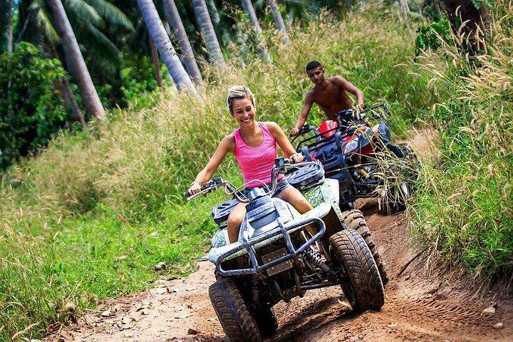 サムイ島からの2時間のATVクワッドバイク人気ツアー