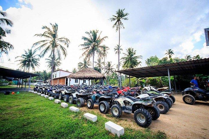 サムイ島からの2時間のATVクワッドバイク人気ツアー