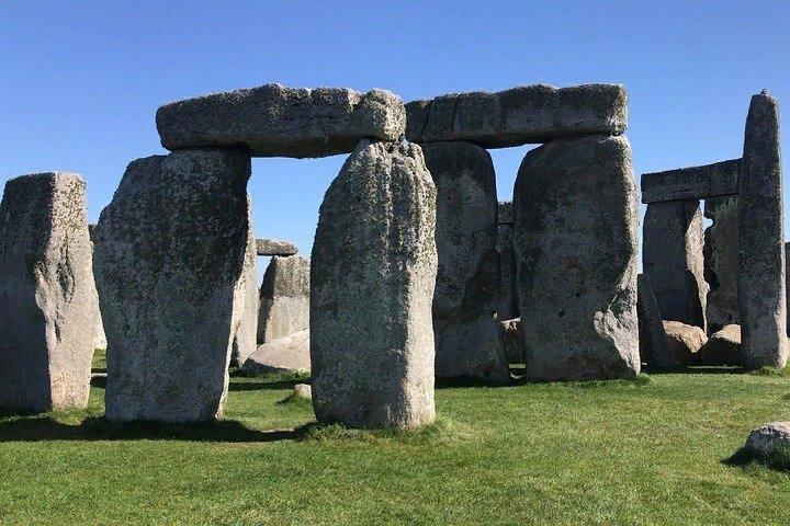 Visite privée de Salisbury Magna Carta Stonehenge et Bath