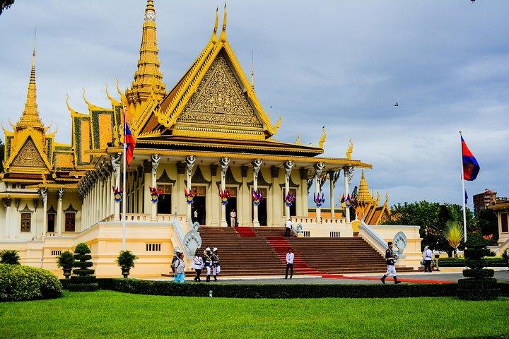 8 dias, as fugas cambojanas