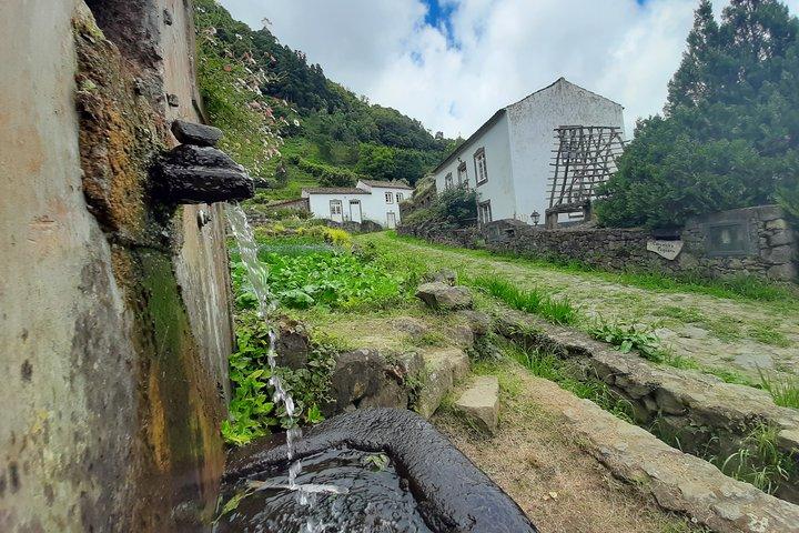 Escursione a Sanguinho, cascata Salto do Prego e sorgenti termali Furnas