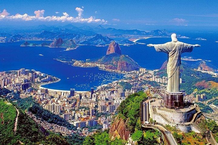 Traslado al aeropuerto: Aeropuerto GIG a Río de Janeiro en coche de negocios