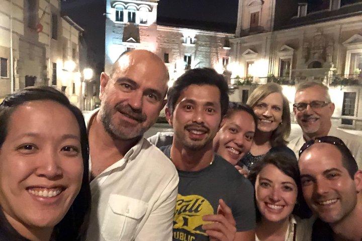 Old Madrid Tapas & Weinprobe Tour - Echte kleine Gruppen 8 Max